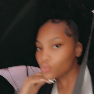 Meet your Posher, Sariah